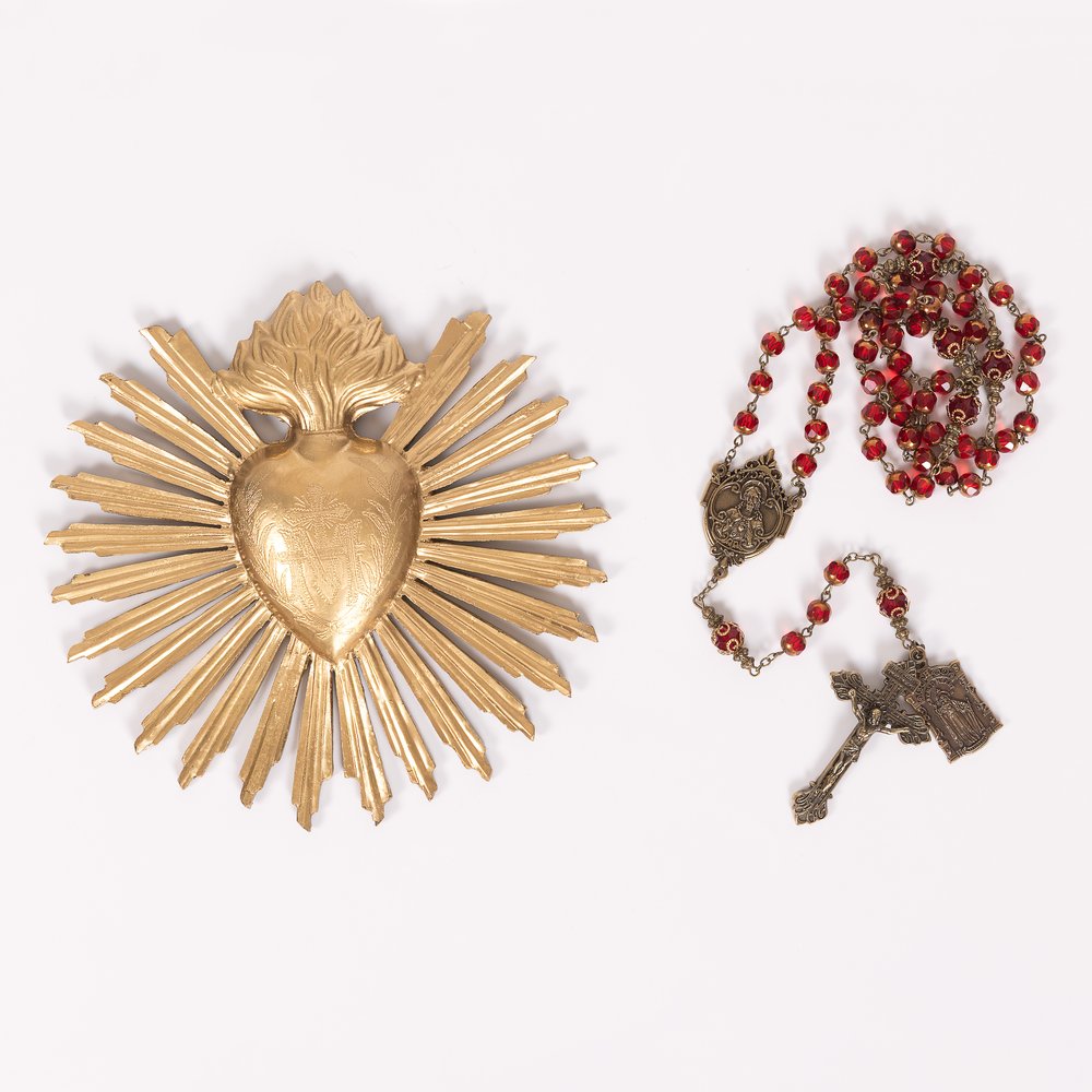 Collector's Edition Sacred Heart Rosary & Gold Sacred Heart Wall Plaque Gift Set
